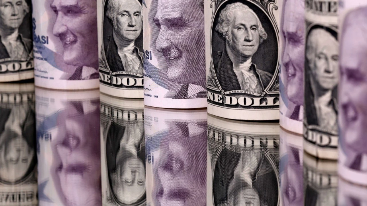 Dolar/TL Tarihi Zirvesini Güncelleyerek 45,9607 Seviyesine Ulaştı