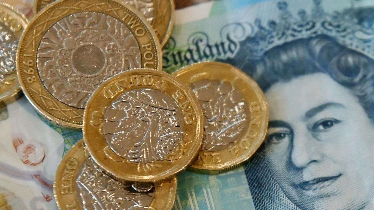 DÖVİZDE DOLAR RÖNESANSI: GELİŞMİŞ ÜLKE PARA BİRİMLERİNDE SINIRLI GERİ ÇEKİLME