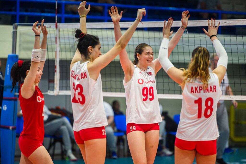 Ay-yıldızlılar Avrupa sahnesine çıkıyor