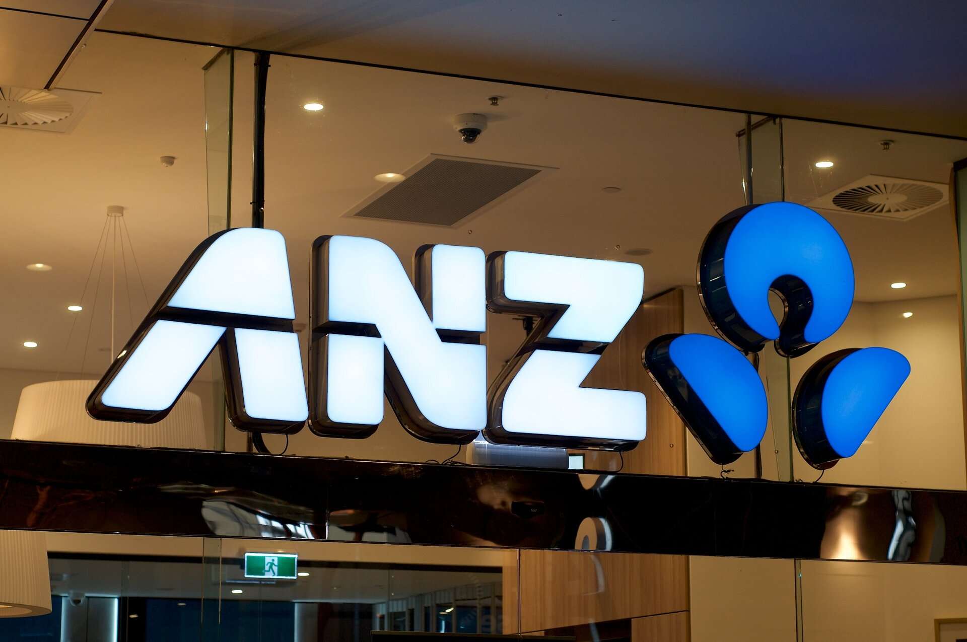 ANZ, altın fiyatı için 6.000 dolar hedefini 2027 ortasına erteledi